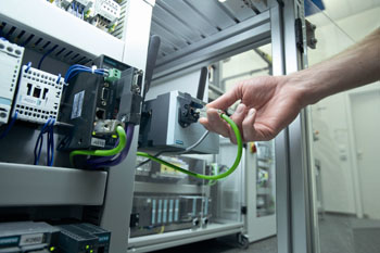 Aw 2452 Featureprofinet1