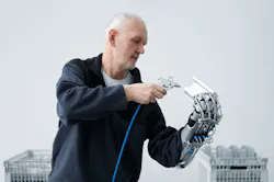ExoHand helps people grip ExoHand helps people grip