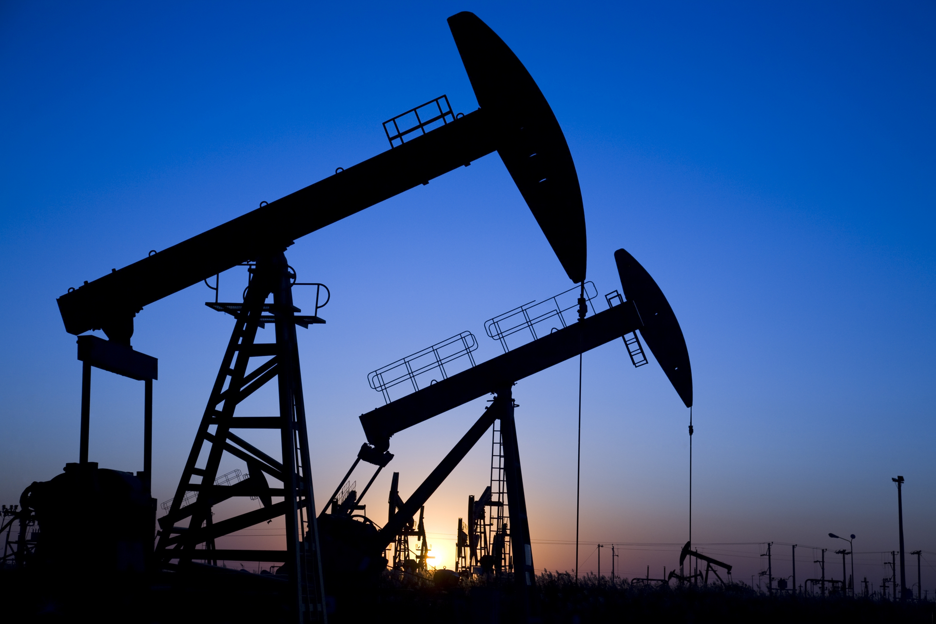 Aw 17689 2665 Oilgas 10