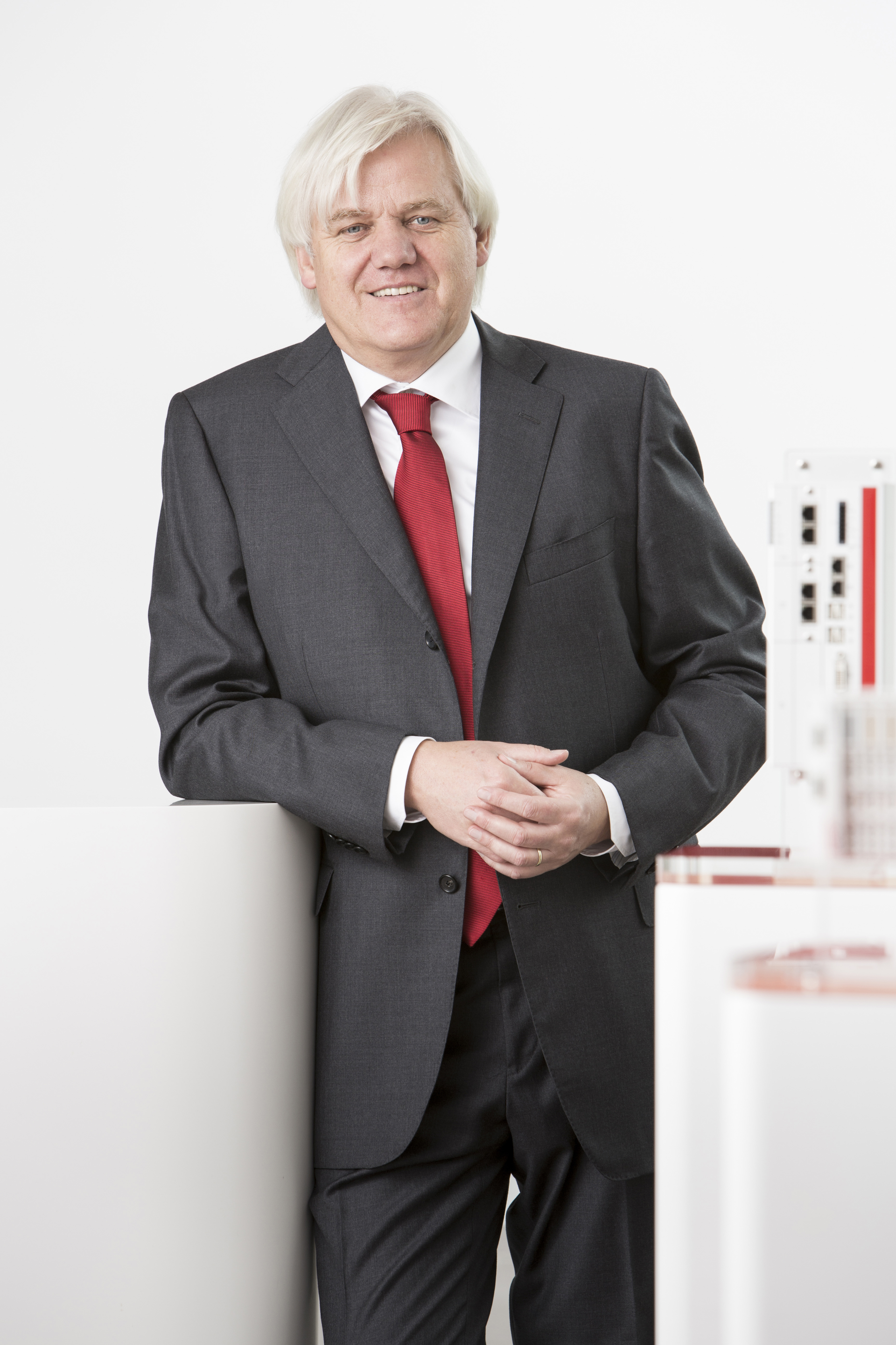 Aw 58793 Pr062015 Hans Beckhoff