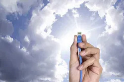 Manufacturers Moving To the Cloud Manufacturers Moving To the Cloud