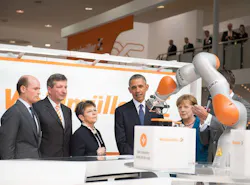 Aw 100640 Weidmuller President Obama And Chancellor Merkel Hannovermesse2016 Aw 100640 Weidmuller President Obama And Chancellor Merkel Hannovermesse2016