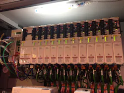 Servo drives are the secret to the Loesch Pack fold wrapper. Servo drives are the secret to the Loesch Pack fold wrapper.