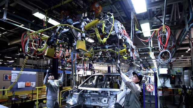 Collaborative Robots in Automotive Manufacturing