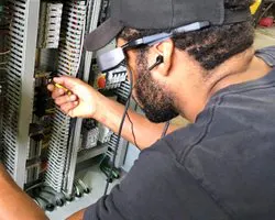 Epson Rolls Out Moverio Assist to Help Field Technicians Epson Rolls Out Moverio Assist to Help Field Technicians