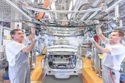 To Audi, premium automobile quality means high quality vehicle bodies created using efficient production systems and new high-tech solutions. Increasing digitization is clearing the path for smart factories. To Audi, premium automobile quality means high quality vehicle bodies created using efficient production systems and new high-tech solutions. Increasing digitization is clearing the path for smart factories.