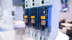 Lenze's i950’s drive-based motion includes two of the servo drive’s modes: drive parameterization using Lenze’s pre-configured FAST software application and custom configuration using IEC 61131-3 programming languages.