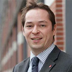 Carey Blunt of Fujitsu Carey Blunt of Fujitsu