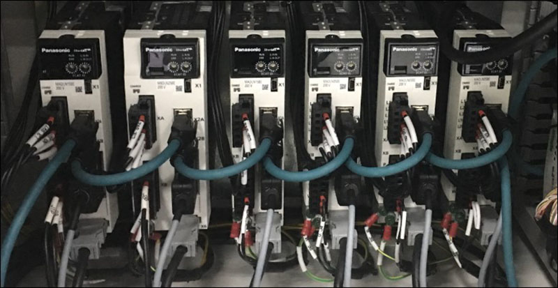 2 High Flex Cable Assemblies 61084e9113ad5