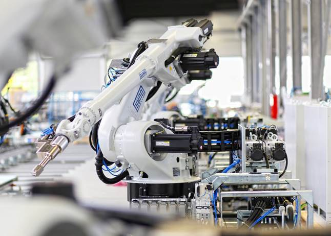 Using artificial intelligence, Advanced Analytics detects defect sources at an early stage during the application of paint and high-viscosity materials. Source: D&uuml;rr.