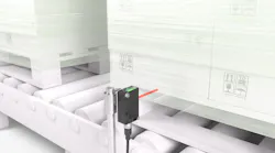 Conventional retro-reflective photoelectric sensors often detect film-wrapped pallets unreliably. The reason for this is the depolarizing property of the tensioned film. Thanks to its special optics, the new Leuze 36 series retro-reflective photoelectric sensor masters this challenge without problem.