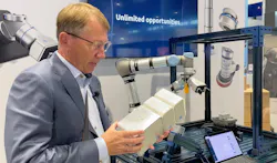 Enrico Krog Iversen, CEO of OnRobot, demonstrates the D:Ploy system at IMTS 2022. Enrico Krog Iversen, CEO of OnRobot, demonstrates the D:Ploy system at IMTS 2022.