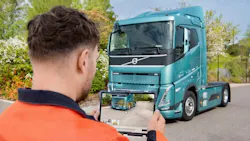 The app combines connectivity, cameras, sensors, 3D modeling and augmented reality overlays. The app combines connectivity, cameras, sensors, 3D modeling and augmented reality overlays.