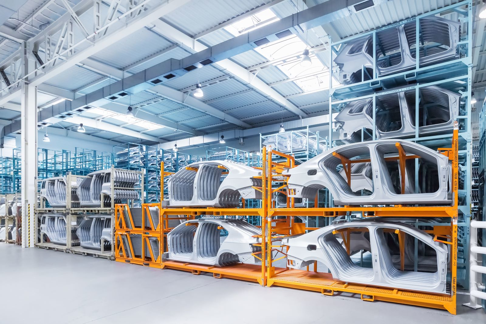Auto Manufacturers Boost North American Robotics Adoption 64889099cbd4e