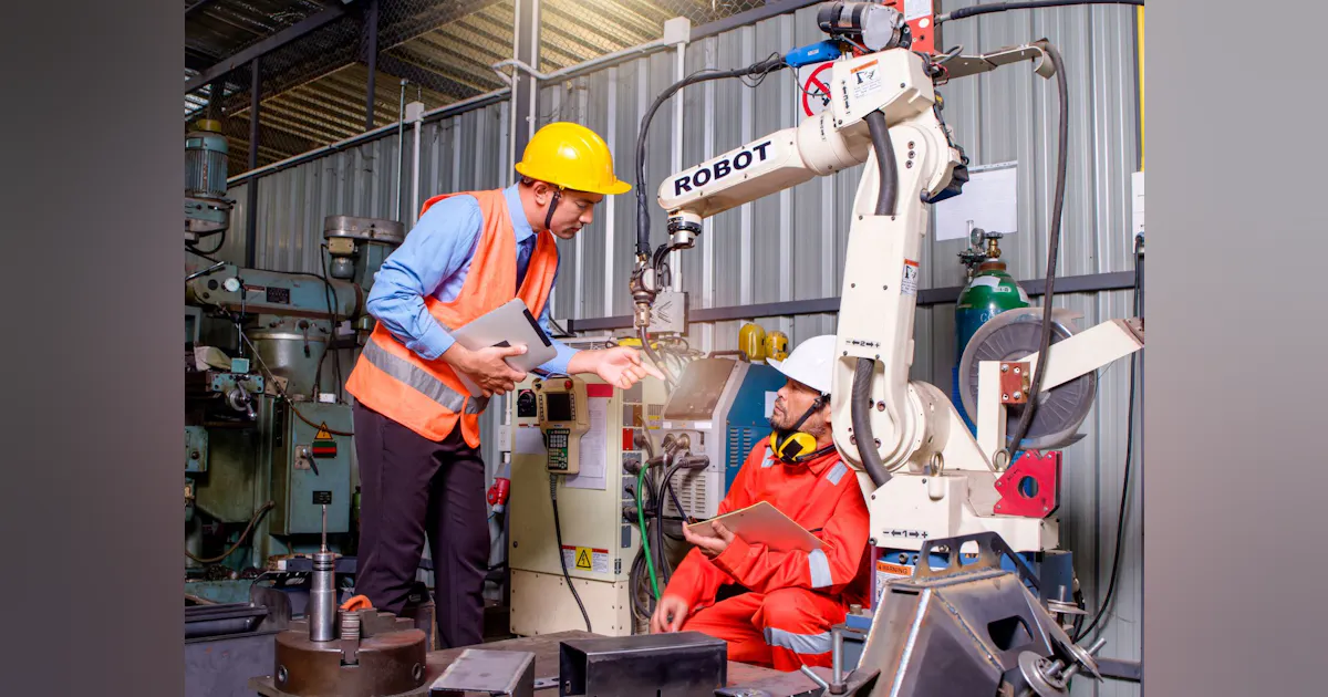 Technical Problem Man Machine Striking a Balance Between Man and Machine | Automation World