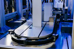 XTS movers can work synchronously or asynchronously, which is beneficial when processing multiple parts at the same time, for example, in a 4-up station. (© Beckhoff, 2023) XTS movers can work synchronously or asynchronously, which is beneficial when processing multiple parts at the same time, for example, in a 4-up station. (© Beckhoff, 2023)