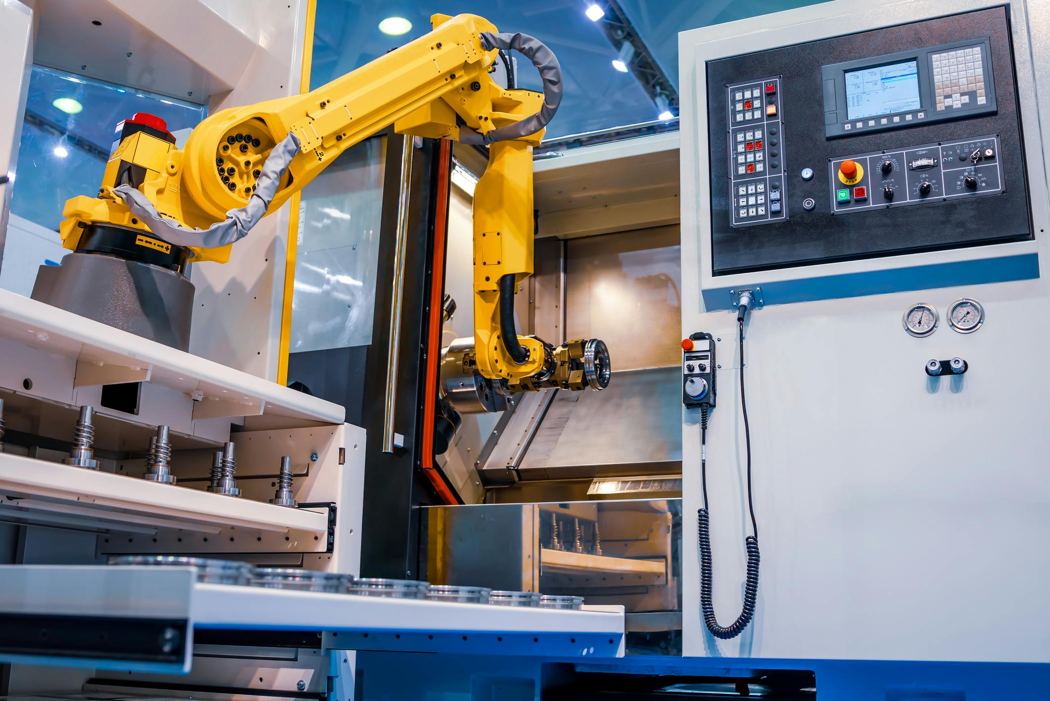 Top Manufacturing Tech Applications in 2025