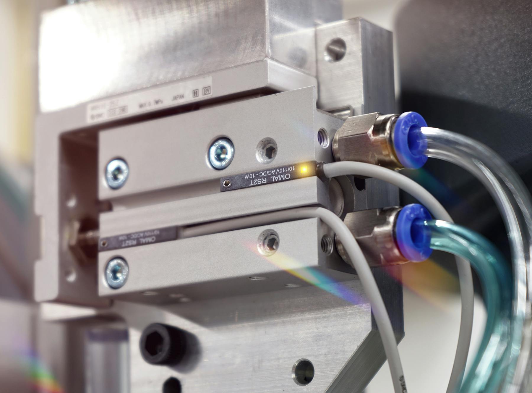 Mencom Magnetic Sensors