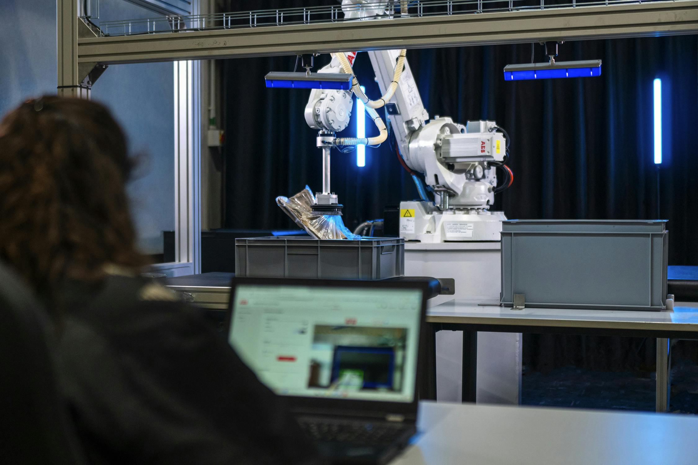 operator programming robotics vision AI application