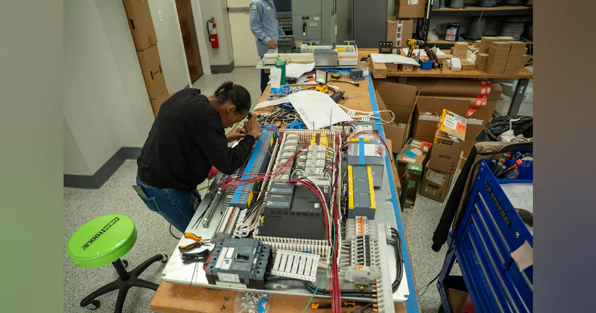 Solid State Automation and Controls Case Study: Cutting Motor Control Center Delivery Time by 50 Weeks